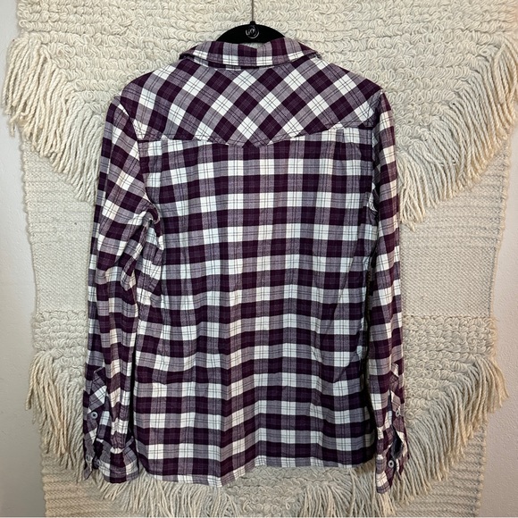 STIO purple and white plaid half button up flannel top S - Picture 10 of 12